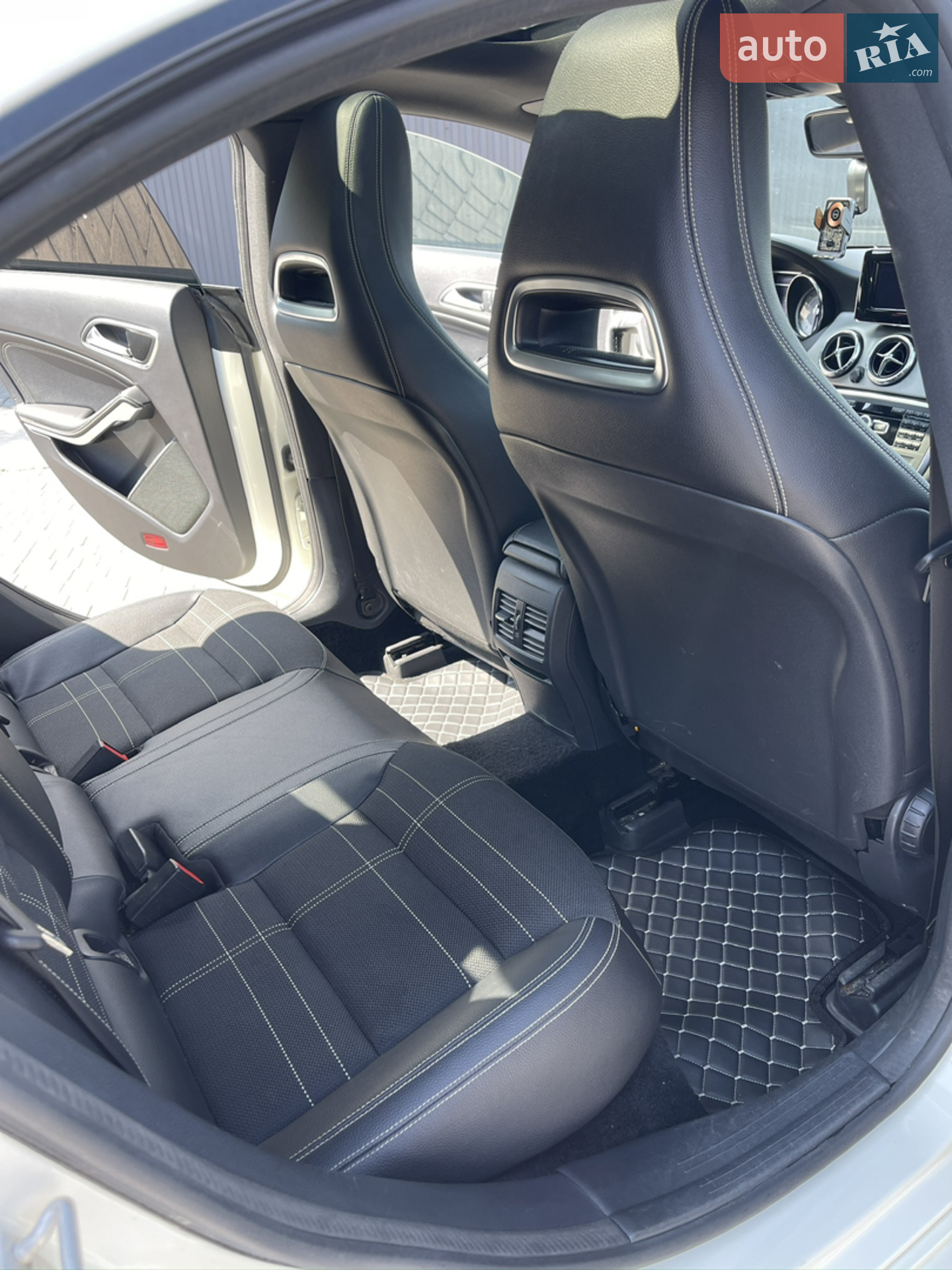 2014 Mercedes-Benz CLA-klasse - мініатюра 15