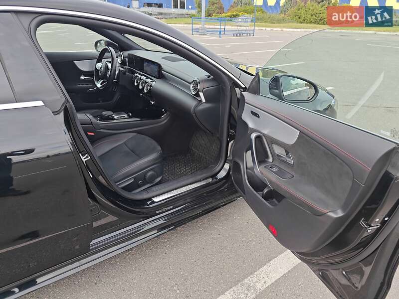 Седан Mercedes-Benz CLA-Class 2021 в Дніпрі