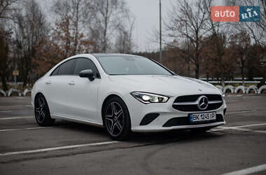 Седан Mercedes-Benz CLA-Class 2021 в Вараше