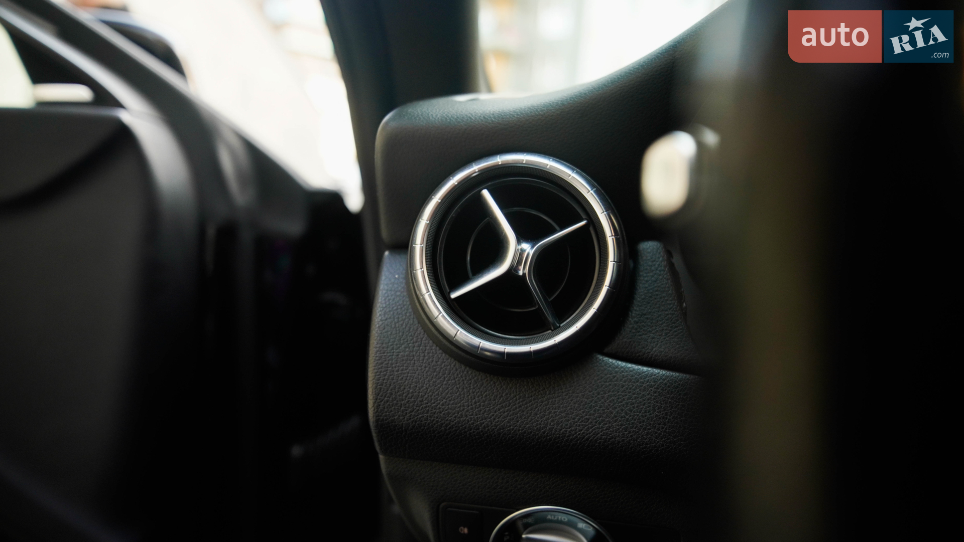 2014 Mercedes-Benz CLA-klasse - мініатюра 18