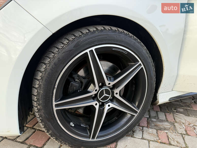 Седан Mercedes-Benz CLA-Class 2016 в Киеве
