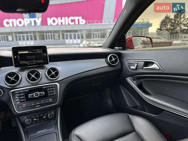 Седан Mercedes-Benz CLA-Class 2014 в Запоріжжі