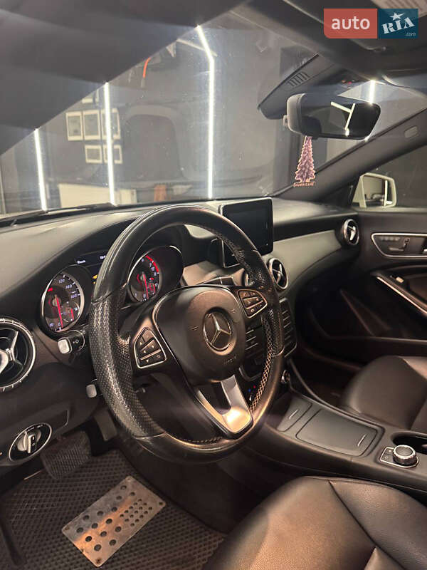 Седан Mercedes-Benz CLA-Class 2015 в Дніпрі