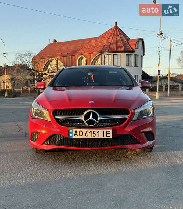 Седан Mercedes-Benz CLA-Class 2015 в Ужгороді