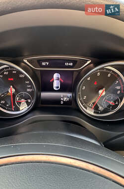 Седан Mercedes-Benz CLA-Class 2018 в 