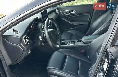 Седан Mercedes-Benz CLA-Class 2018 в 
