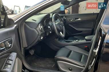 Седан Mercedes-Benz CLA-Class 2018 в 