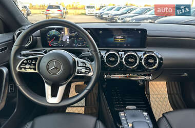 Седан Mercedes-Benz CLA-Class 2021 в 