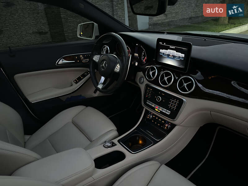 Седан Mercedes-Benz CLA-Class 2017 в Дніпрі