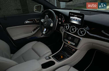 Седан Mercedes-Benz CLA-Class 2017 в 
