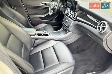Седан Mercedes-Benz CLA-Class 2015 в 