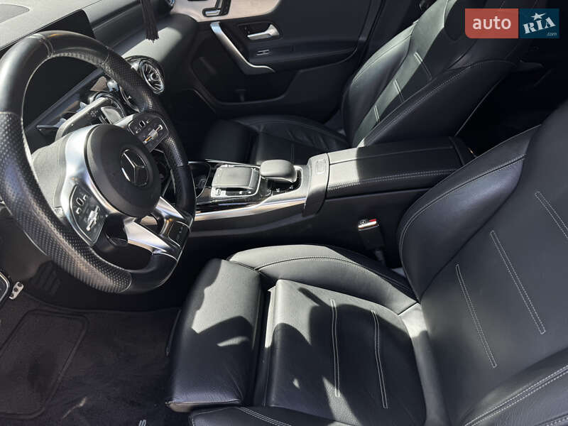 Седан Mercedes-Benz CLA-Class 2019 в Киеве