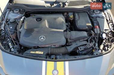Седан Mercedes-Benz CLA-Class 2015 в 