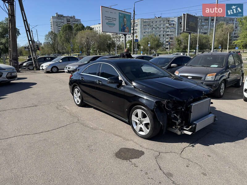 Седан Mercedes-Benz CLA-Class 2015 в Запорожье