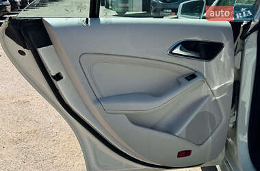 Седан Mercedes-Benz CLA-Class 2015 в 