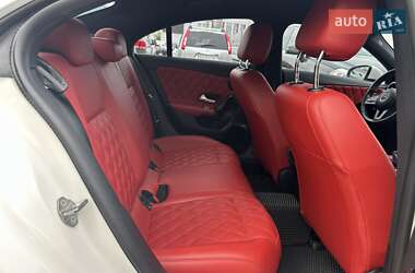 Седан Mercedes-Benz CLA-Class 2019 в 