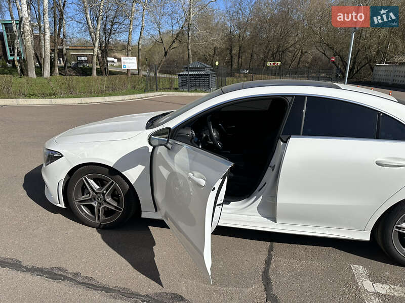 Седан Mercedes-Benz CLA-Class 2022 в Чернигове