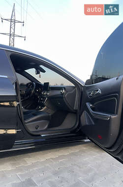Седан Mercedes-Benz CLA-Class 2018 в 