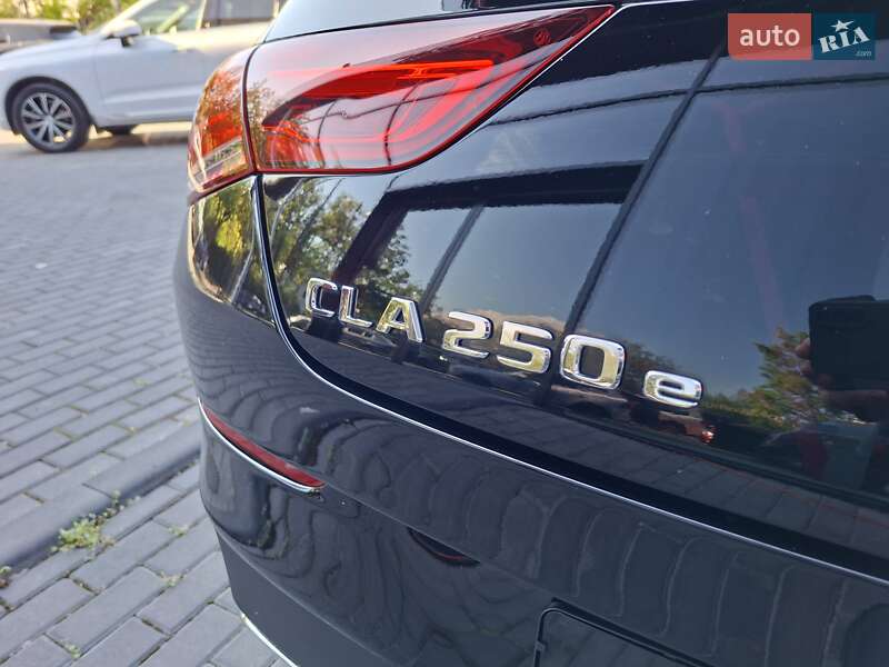 Седан Mercedes-Benz CLA-Class 2022 в Одессе