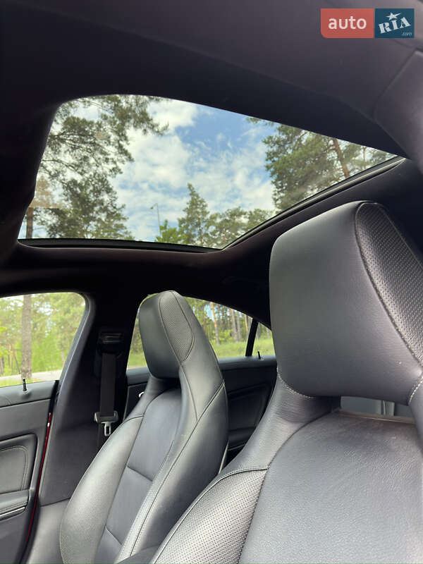 Седан Mercedes-Benz CLA-Class 2014 в Киеве