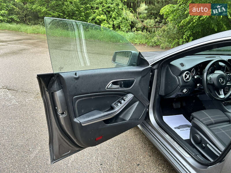 Универсал Mercedes-Benz CLA-Class 2016 в Киеве