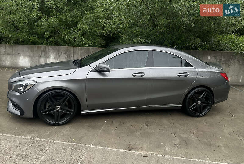 Седан Mercedes-Benz CLA-Class 2017 в Киеве