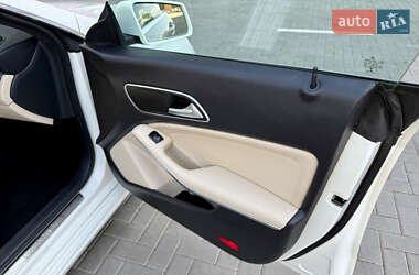 Седан Mercedes-Benz CLA-Class 2015 в 