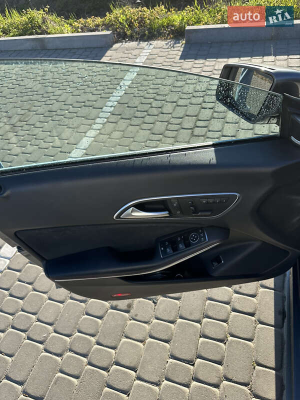 Седан Mercedes-Benz CLA-Class 2016 в Львове
