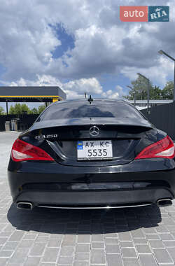 Седан Mercedes-Benz CLA-Class 2013 в 