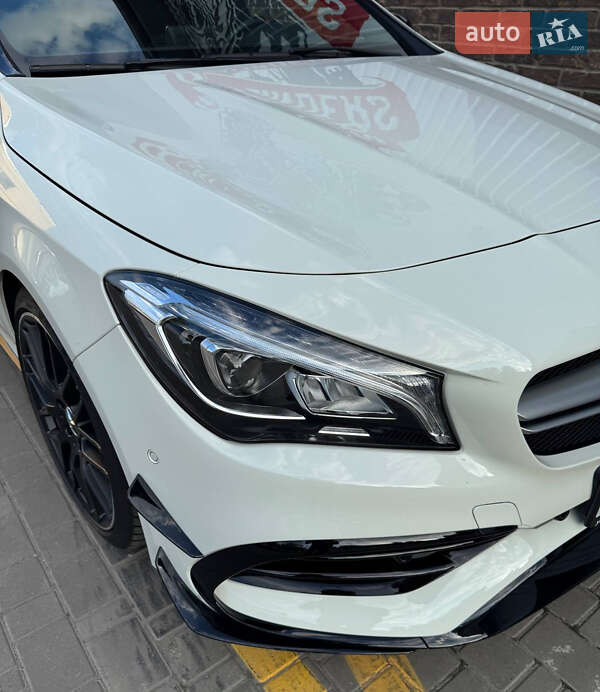 Седан Mercedes-Benz CLA-Class 2016 в Днепре