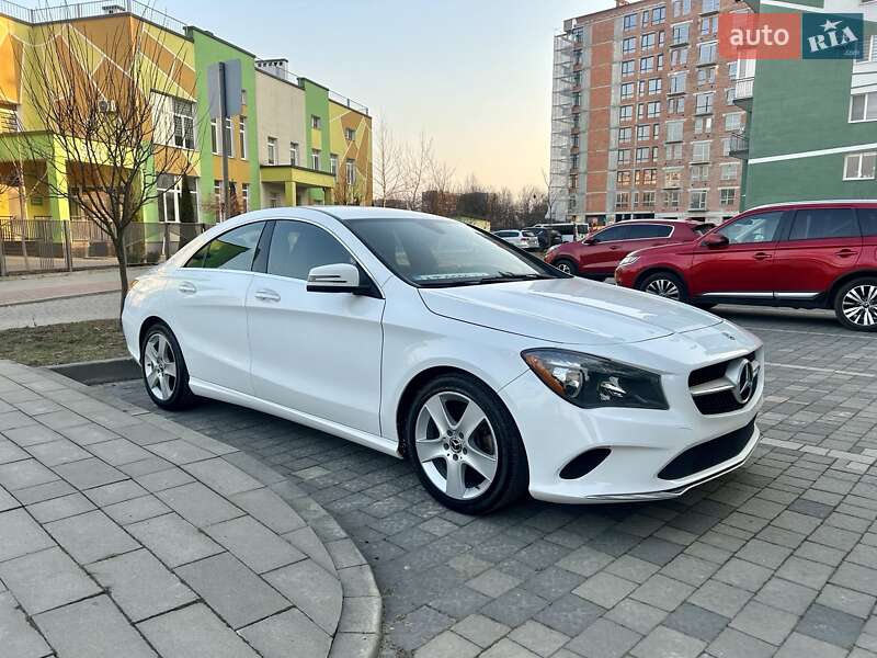 Седан Mercedes-Benz CLA-Class 2018 в Ивано-Франковске