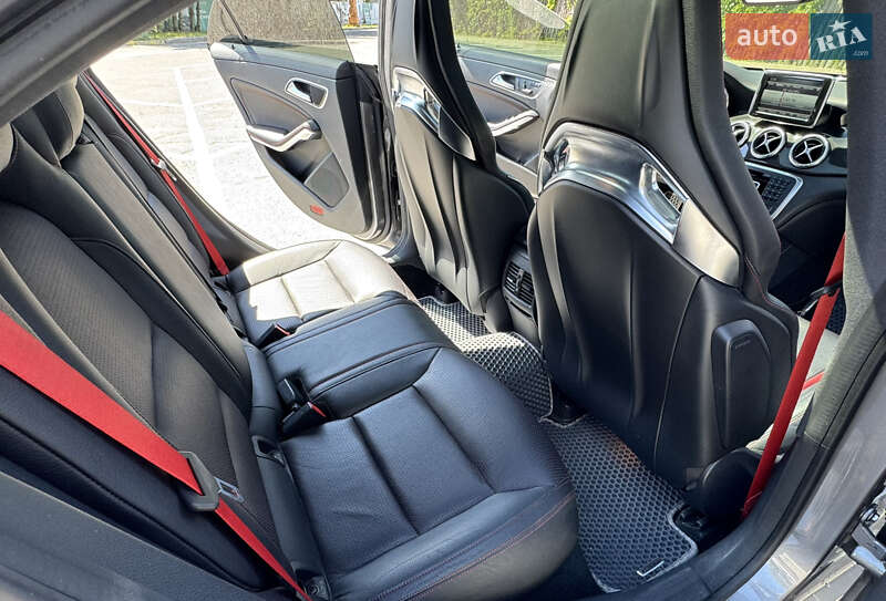 Седан Mercedes-Benz CLA-Class 2014 в Днепре