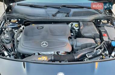 Седан Mercedes-Benz CLA-Class 2016 в 