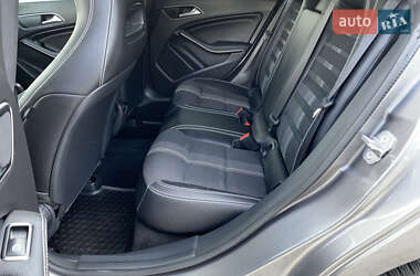 Седан Mercedes-Benz CLA-Class 2018 в 