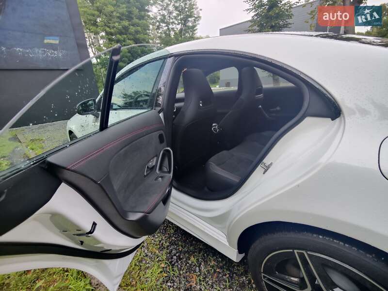 Седан Mercedes-Benz CLA-Class 2024 в Киеве