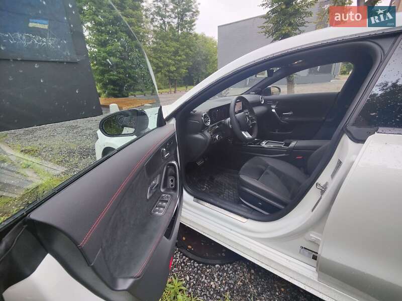 Седан Mercedes-Benz CLA-Class 2024 в Киеве
