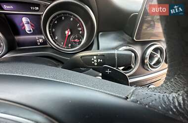 Седан Mercedes-Benz CLA-Class 2019 в 