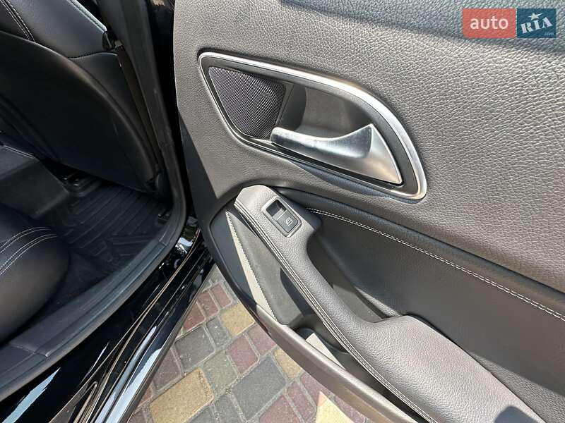 Седан Mercedes-Benz CLA-Class 2019 в Одессе