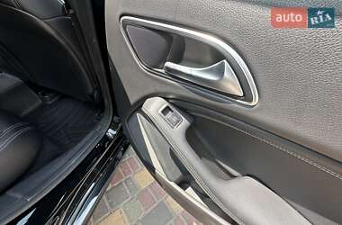 Седан Mercedes-Benz CLA-Class 2019 в 