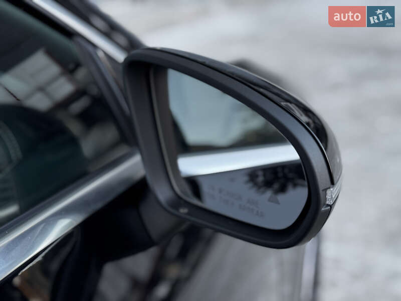 Седан Mercedes-Benz CLA-Class 2019 в Киеве