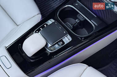 Седан Mercedes-Benz CLA-Class 2019 в 