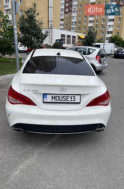 Седан Mercedes-Benz CLA-Class 2015 в 