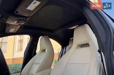 Седан Mercedes-Benz CLA-Class 2018 в 