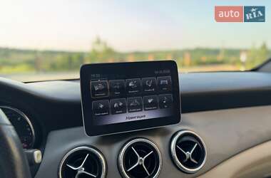 Седан Mercedes-Benz CLA-Class 2018 в 