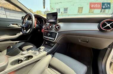 Седан Mercedes-Benz CLA-Class 2019 в 