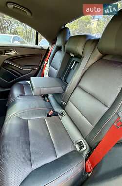 Седан Mercedes-Benz CLA-Class 2019 в 