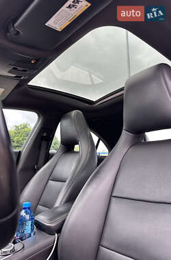Седан Mercedes-Benz CLA-Class 2013 в 