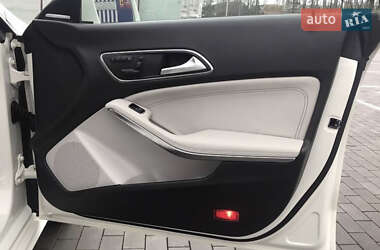 Седан Mercedes-Benz CLA-Class 2013 в 