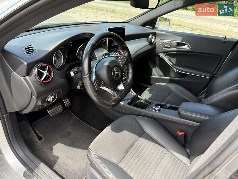 Седан Mercedes-Benz CLA-Class 2015 в Днепре