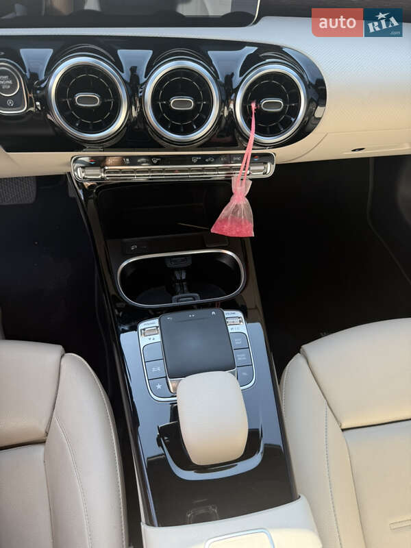 Седан Mercedes-Benz CLA-Class 2019 в Запоріжжі фото 13 Седан Mercedes-Benz CLA-Class 2019 в Запоріжжі
